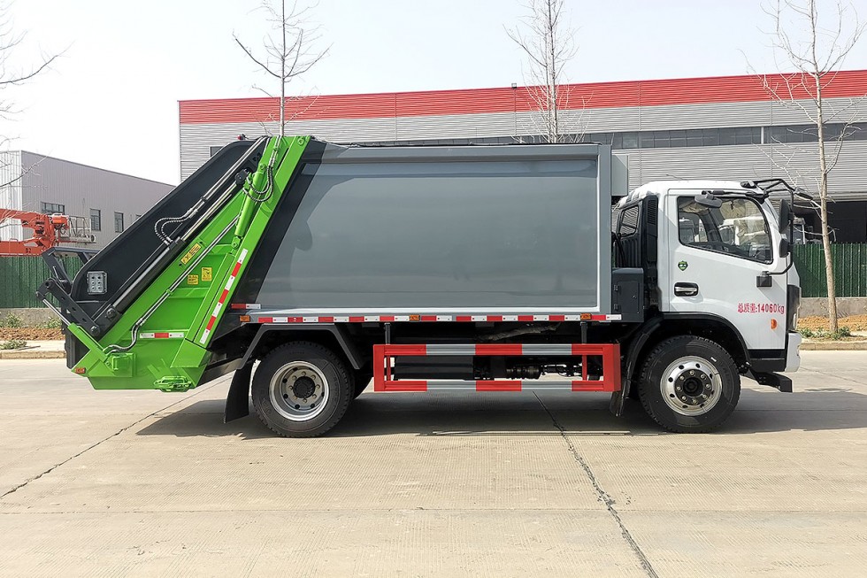 東風(fēng)多利卡12方壓縮垃圾車(chē)